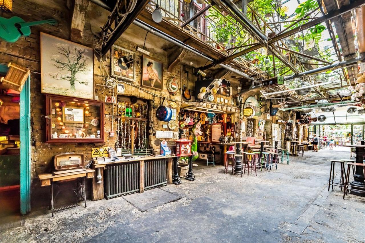 Joyous Era Apartment Budapest